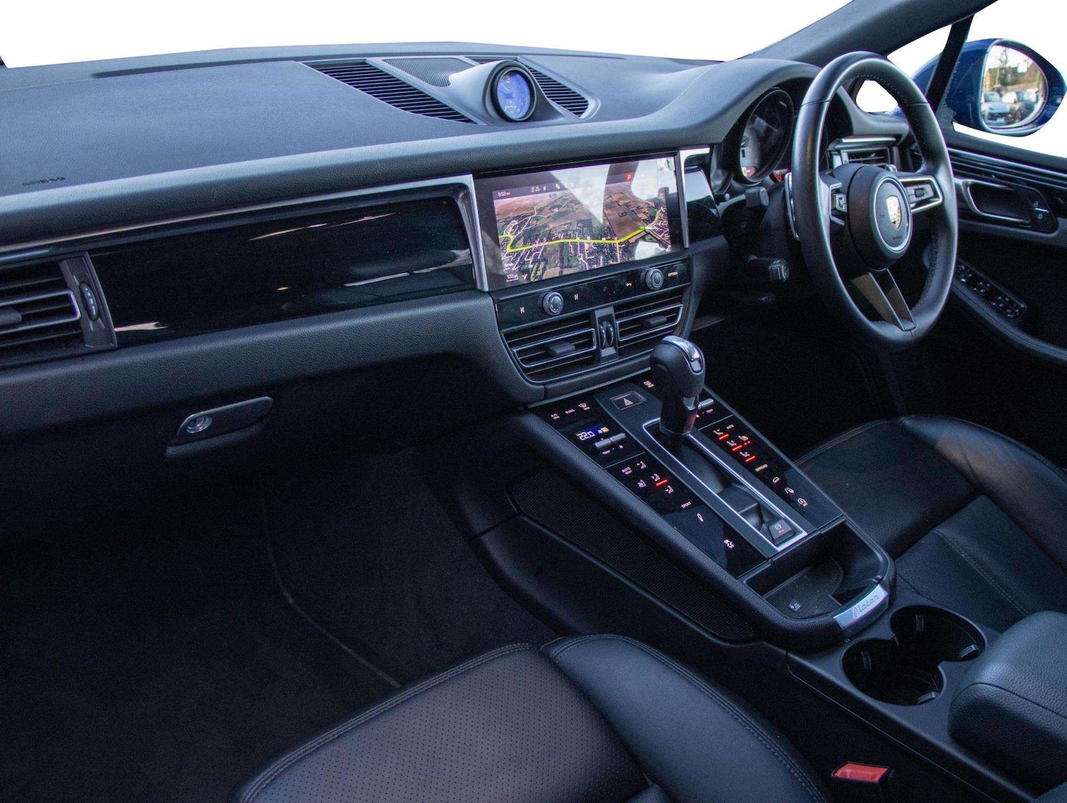 Used Porsche Macan 2022 for sale - 76842791: Photo 10