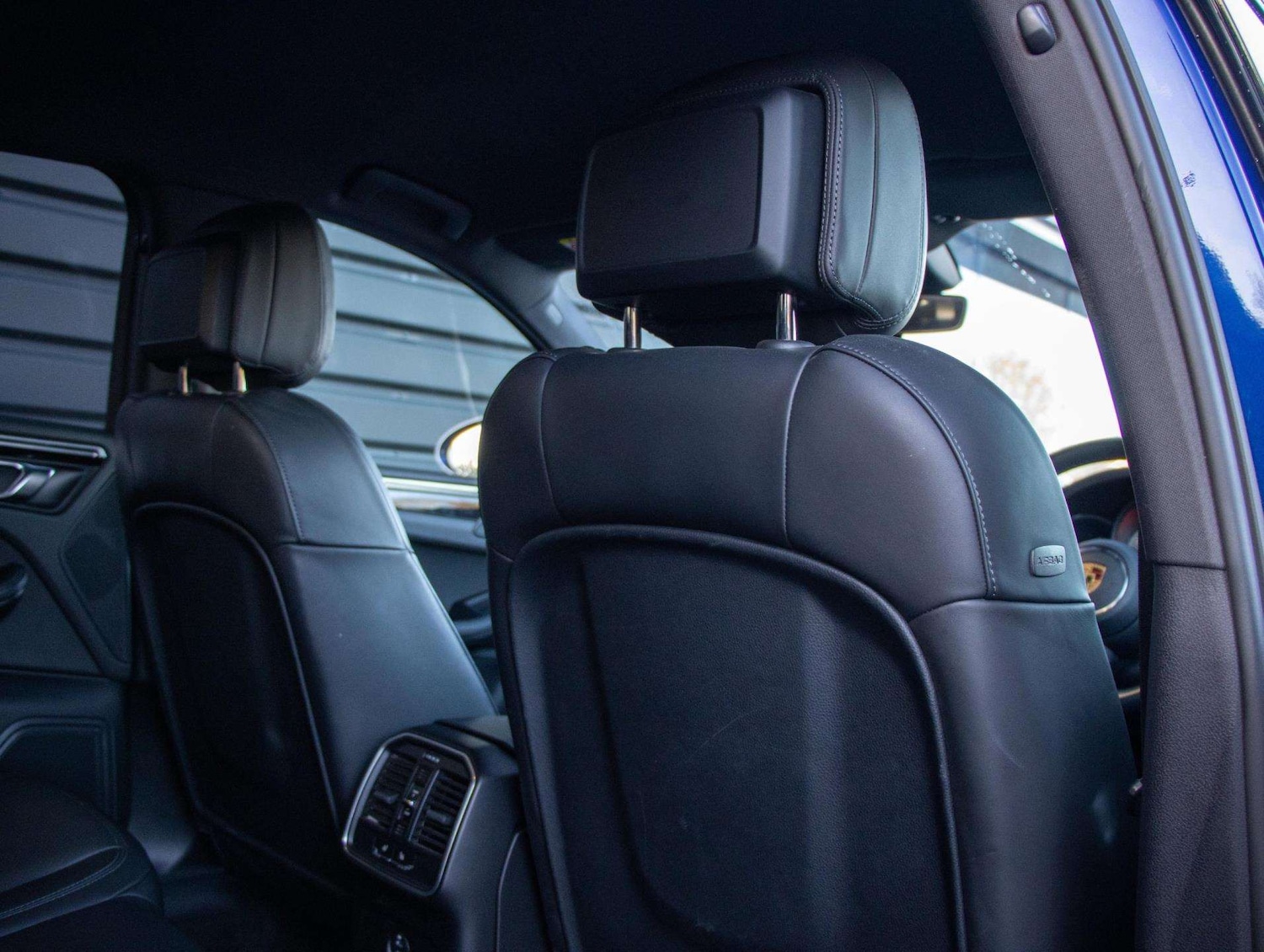 Used Porsche Macan 2022 for sale - 76842791: Photo 24