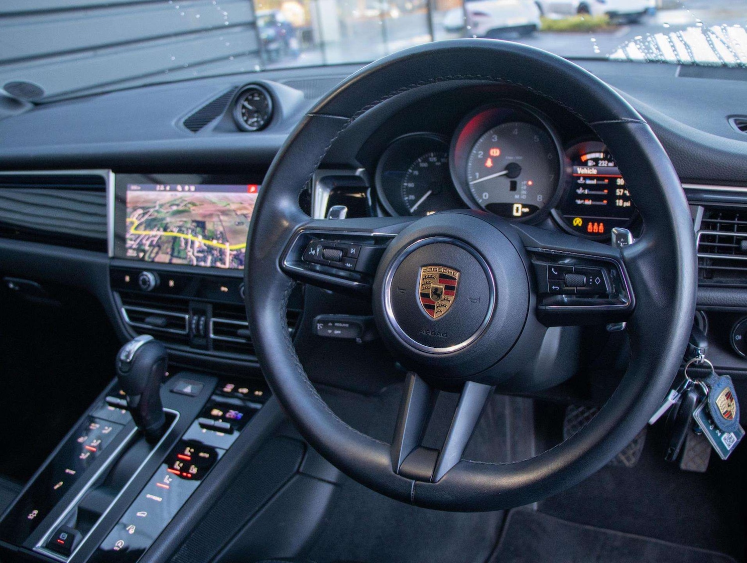 Used Porsche Macan 2022 for sale - 76842791: Photo 9