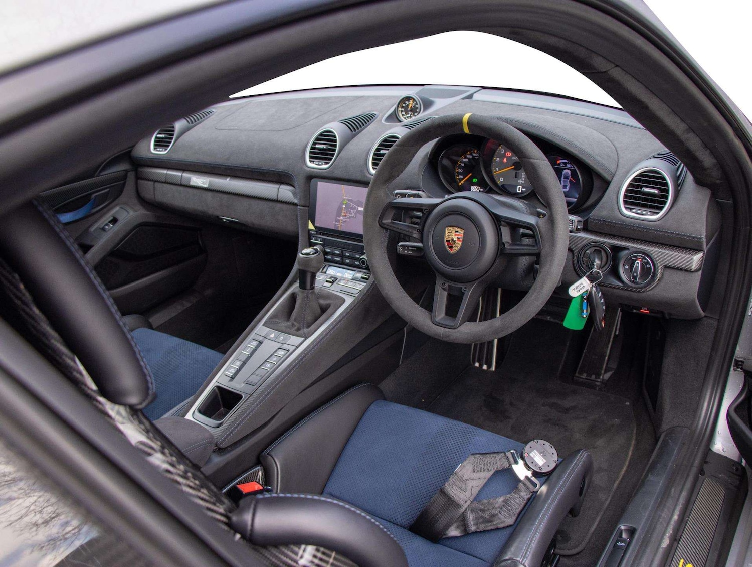 Used Porsche Cayman 2023 for sale - 77158408: Photo 5