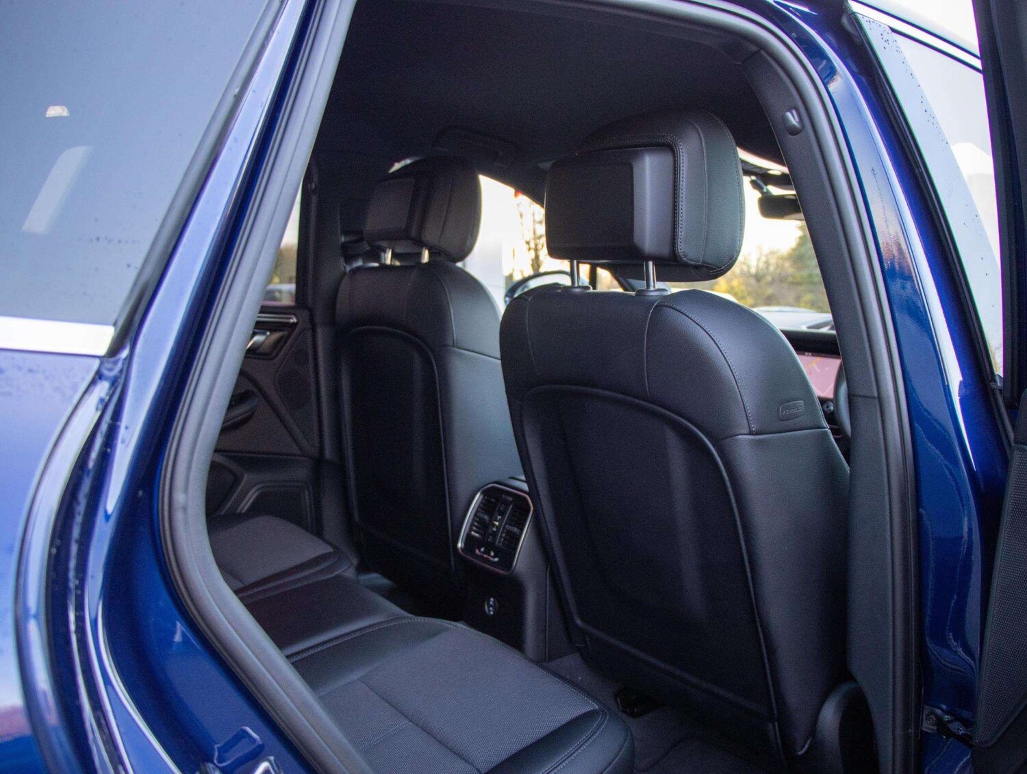 Used Porsche Macan 2024 for sale - 76842961: Photo 24