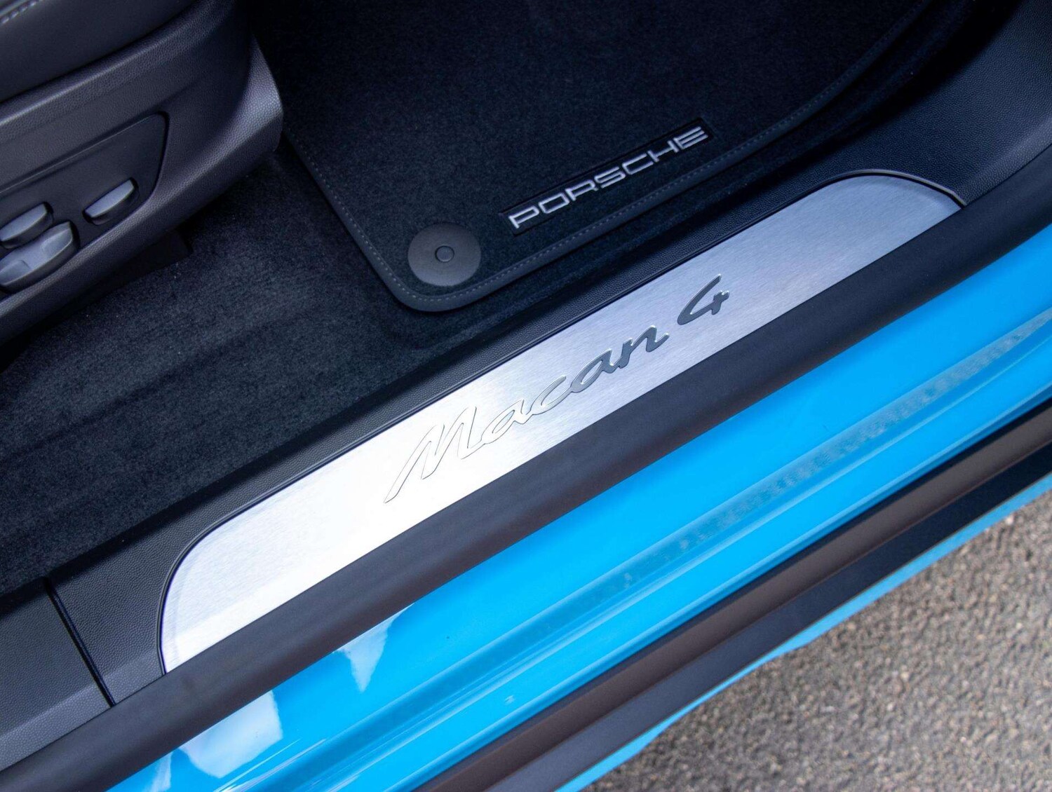 Used Porsche Macan 2025 for sale - 77686470: Photo 15