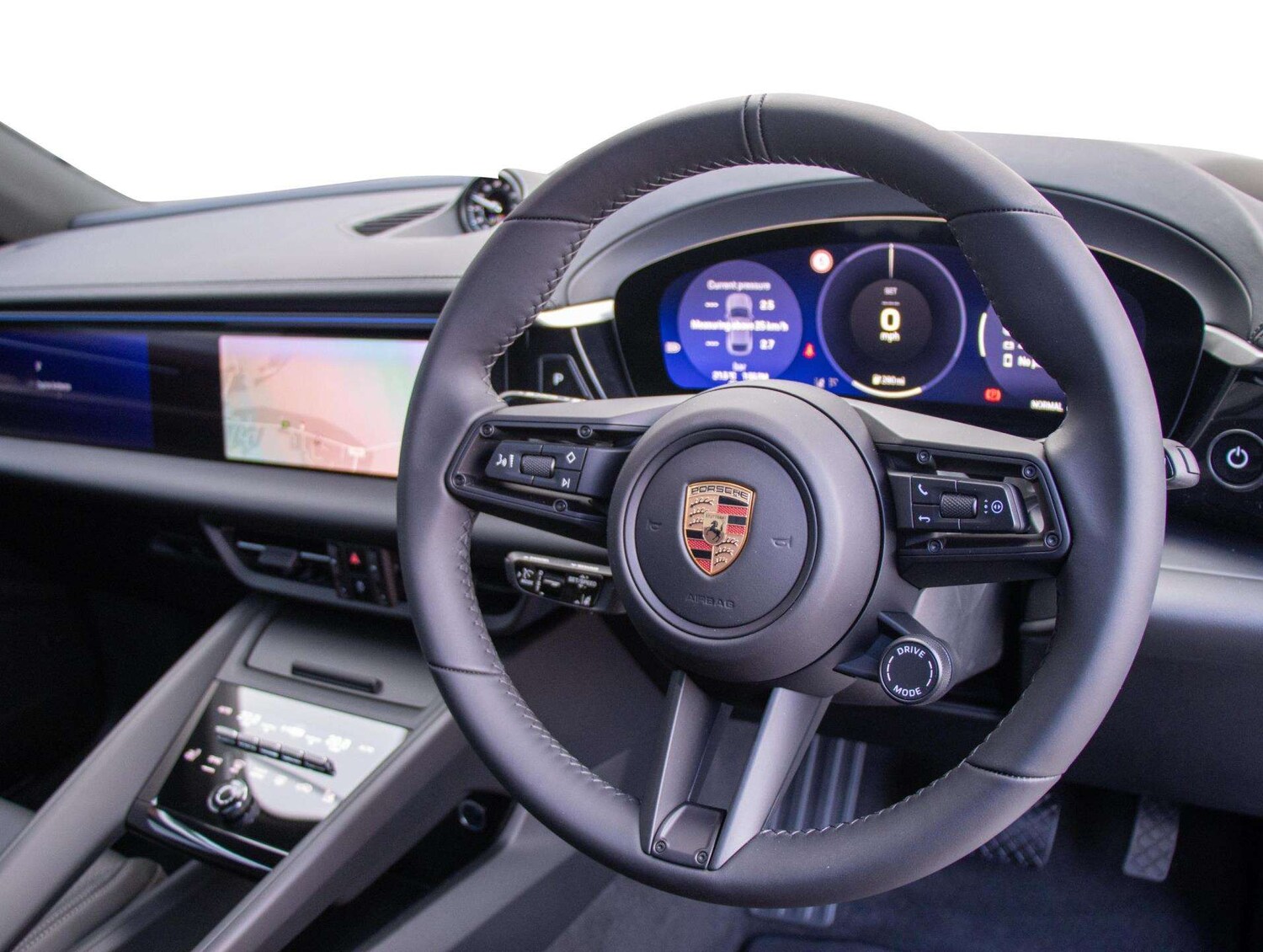 Used Porsche Macan 2025 for sale - 77686470: Photo 8