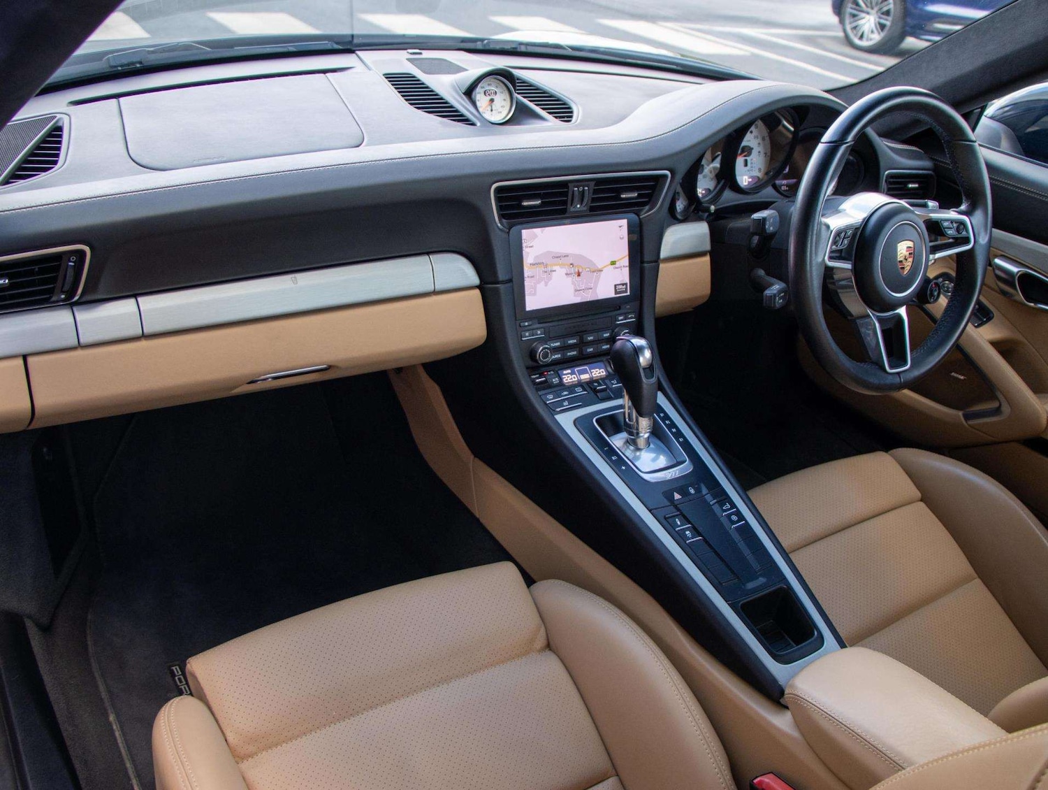 Used Porsche 911 2018 for sale - 77333956: Photo 10