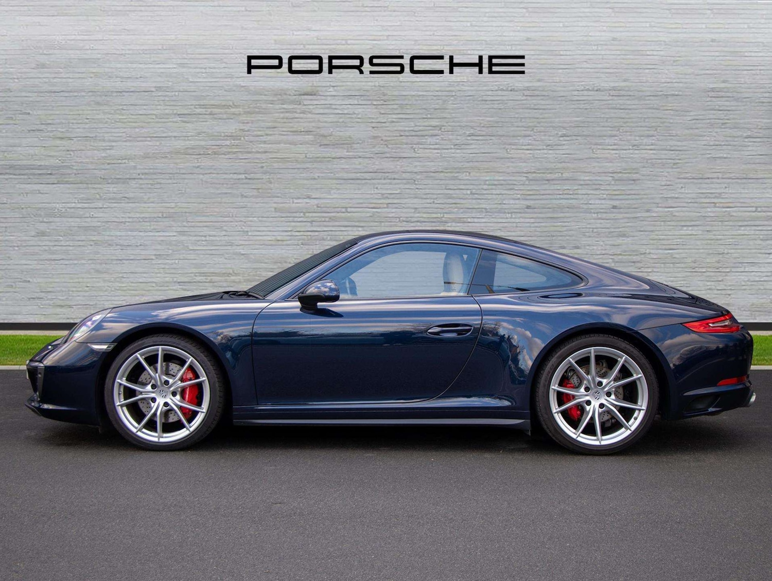 Used Porsche 911 2018 for sale - 77333956: Photo 2