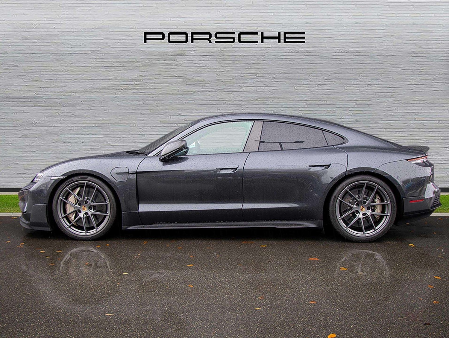 Used Porsche Taycan for sale - 77178869: Photo 2