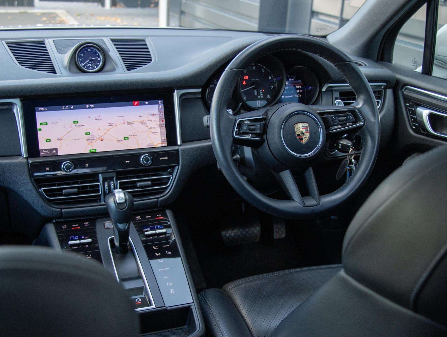 Used Porsche Macan 2023 for sale - 76668942: Photo 29