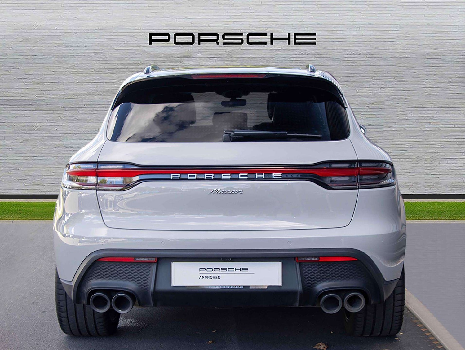 Used Porsche Macan 2023 for sale - 76668942: Photo 7