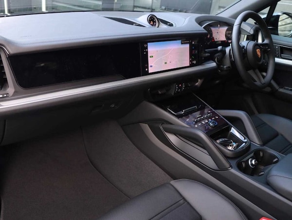 Used Porsche Cayenne 2025 for sale - 75209877: Photo 10