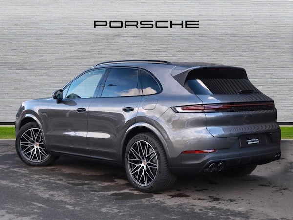 Used Porsche Cayenne 2025 for sale - 75209877: Photo 3