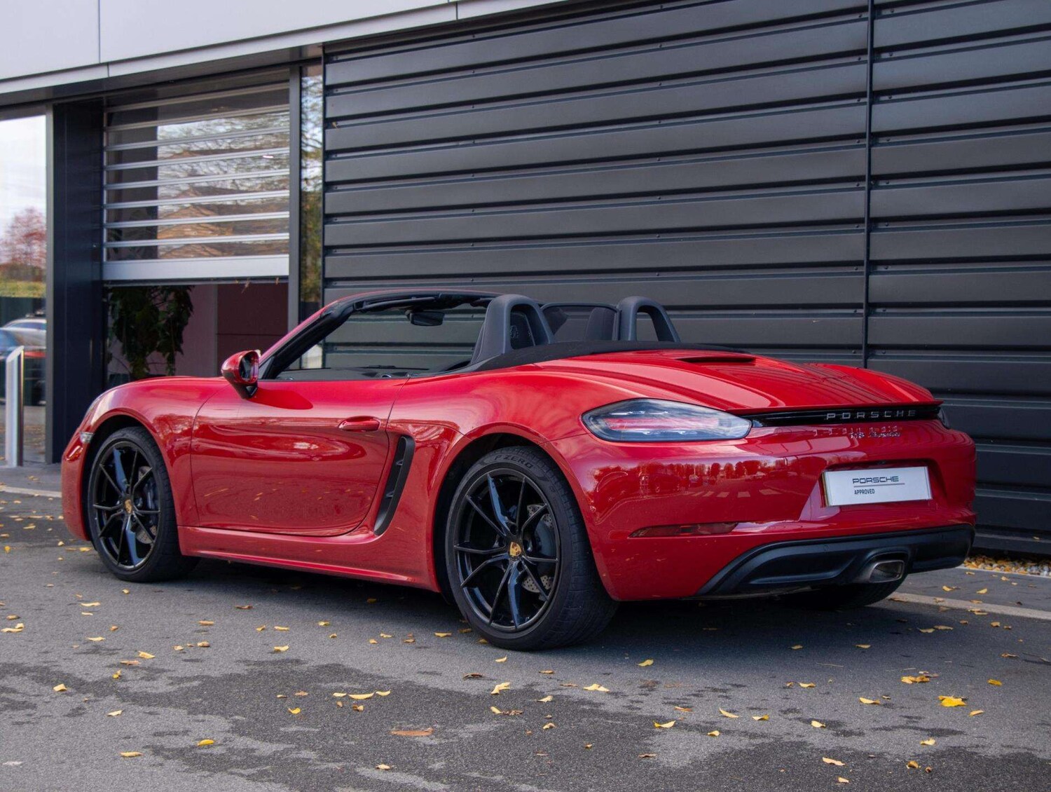 Used Porsche Boxster 2018 for sale - 76564365: Photo 23