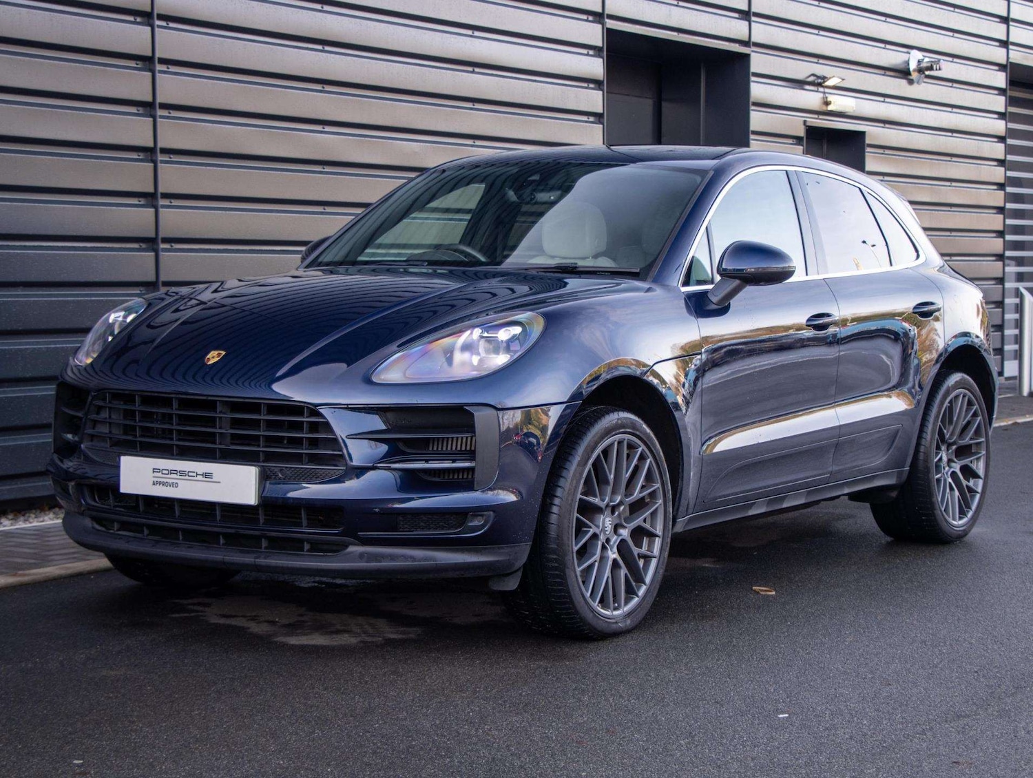 Used Porsche Macan 2020 for sale - 77158354: Photo 18