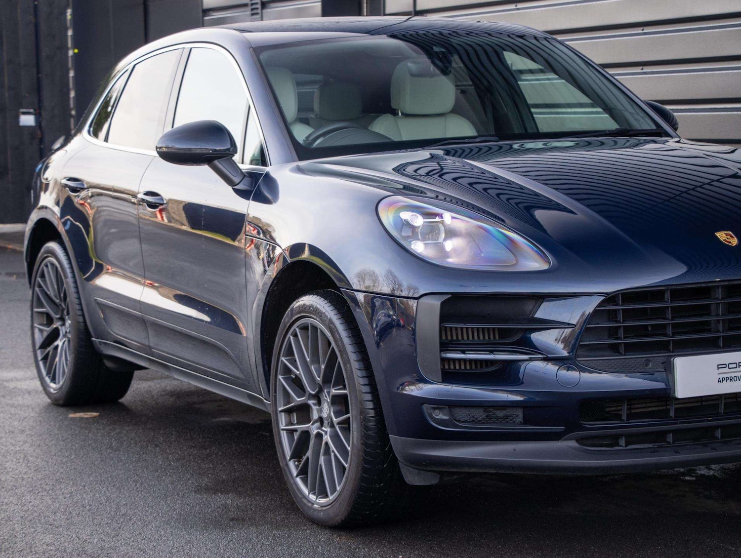 Used Porsche Macan 2020 for sale - 77158354: Photo 19