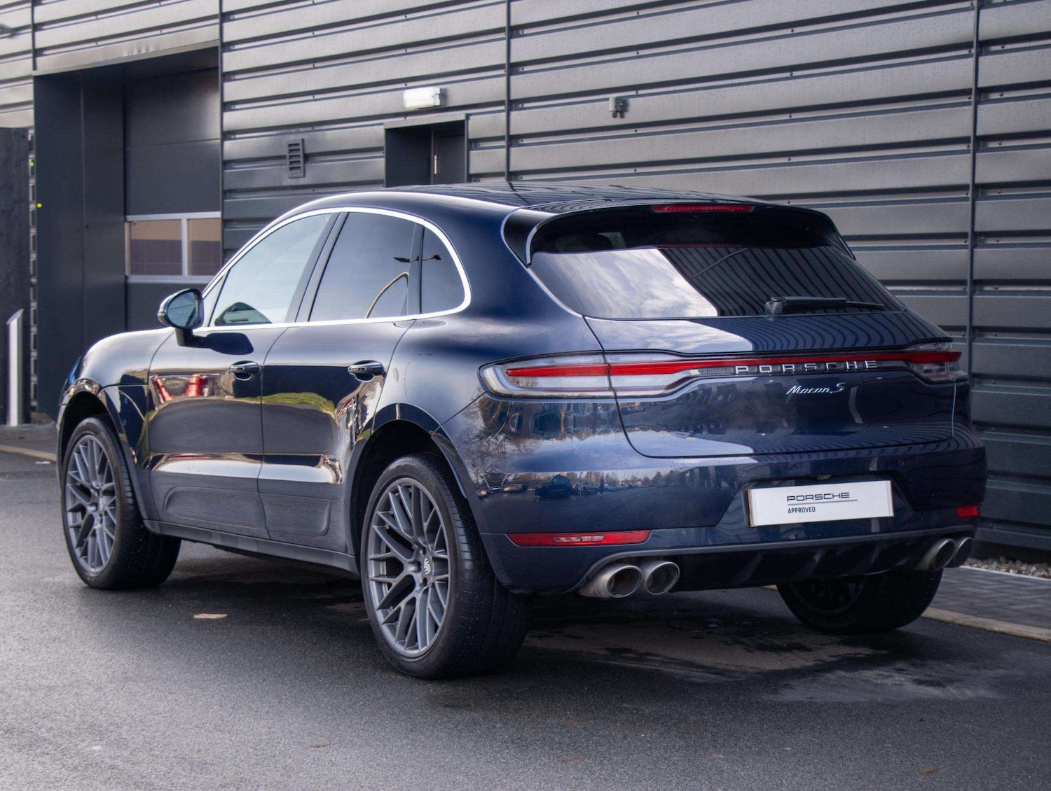 Used Porsche Macan 2020 for sale - 77158354: Photo 21