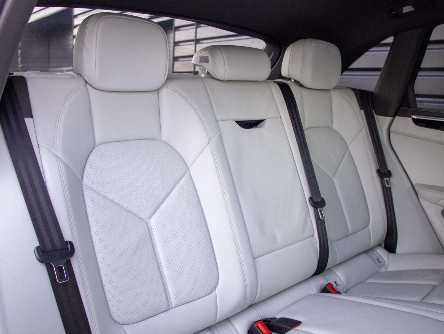 Used Porsche Macan 2020 for sale - 77158354: Photo 23