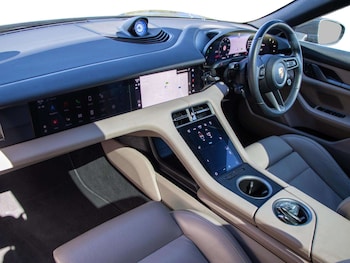 Used Porsche Taycan 2024 for sale - 78639396: Photo