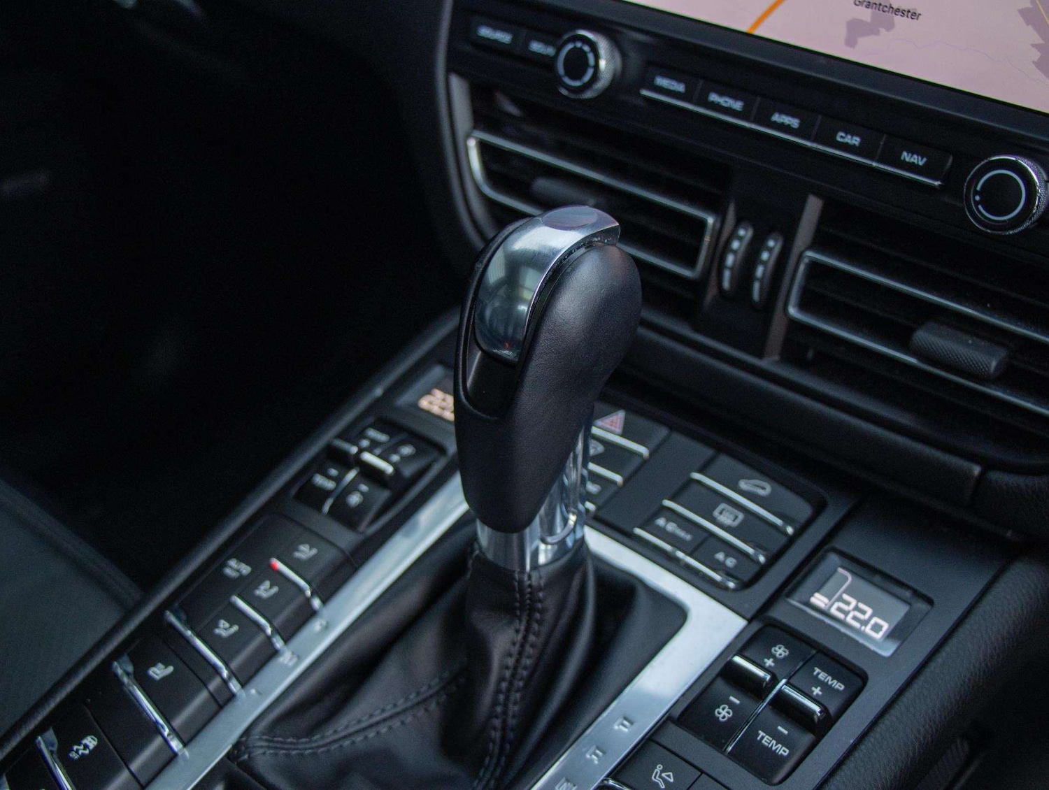 Used Porsche Macan 2021 for sale - 76875809: Photo 12