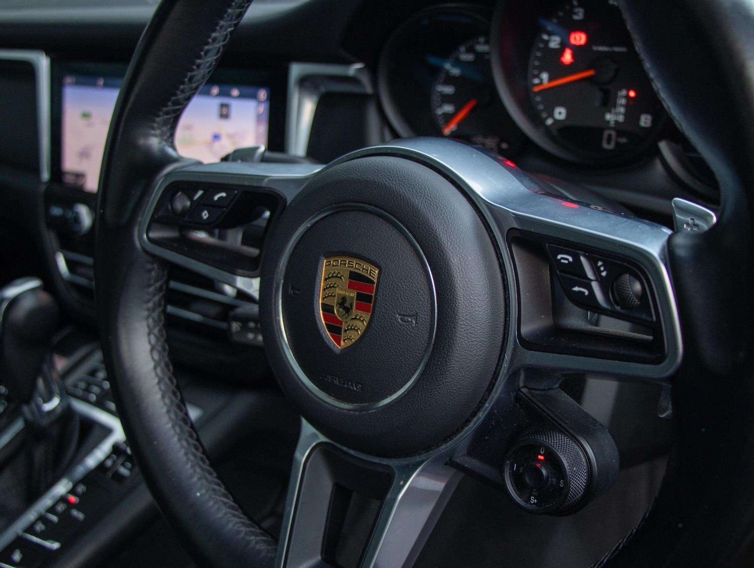 Used Porsche Macan 2021 for sale - 76875809: Photo 13