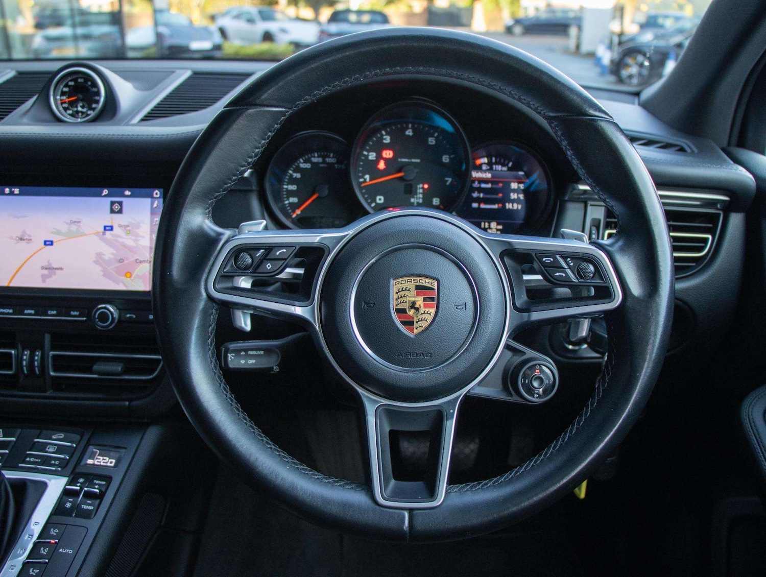 Used Porsche Macan 2021 for sale - 76875809: Photo 27