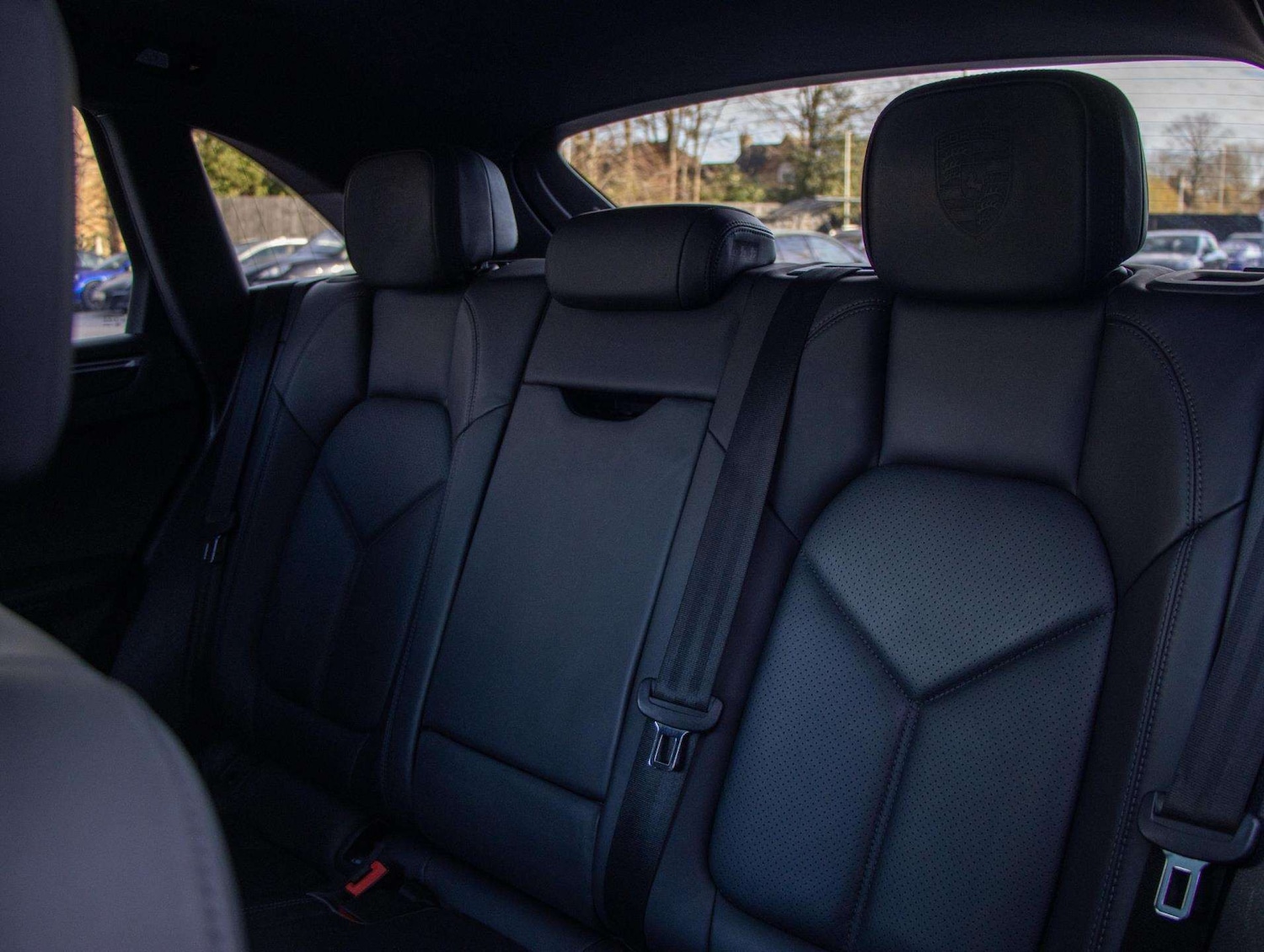 Used Porsche Macan 2021 for sale - 76875809: Photo 32