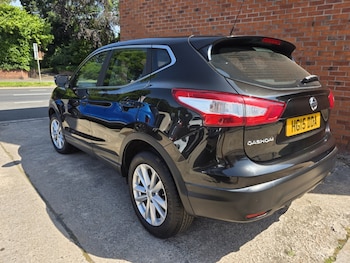 Used Nissan Qashqai 2015 for sale - 79074091: Photo
