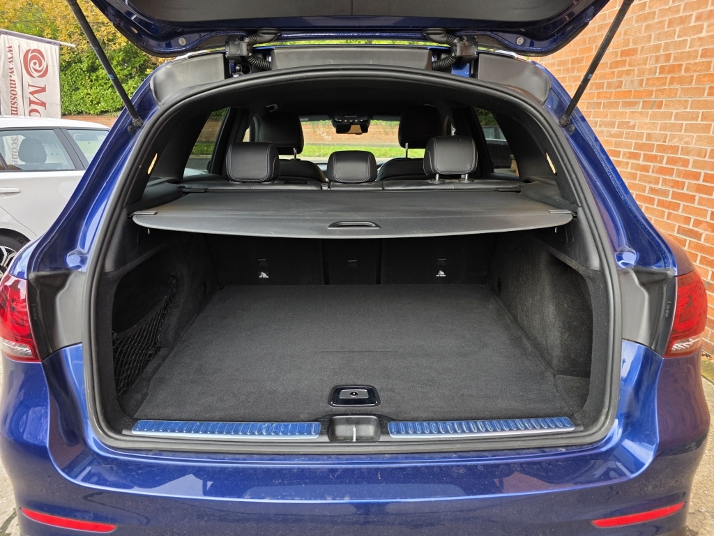 Used Mercedes-Benz GLC 2019 for sale - 76407707: Photo 10