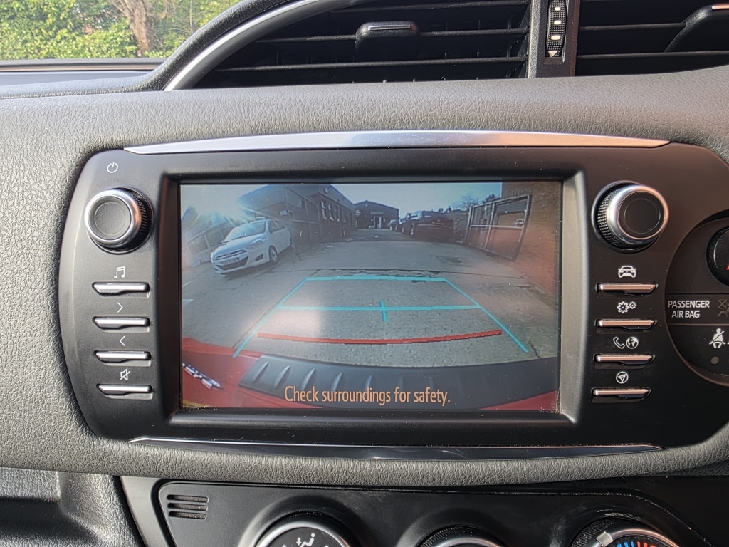 Used Toyota Yaris 2019 for sale - 77968939: Photo 12