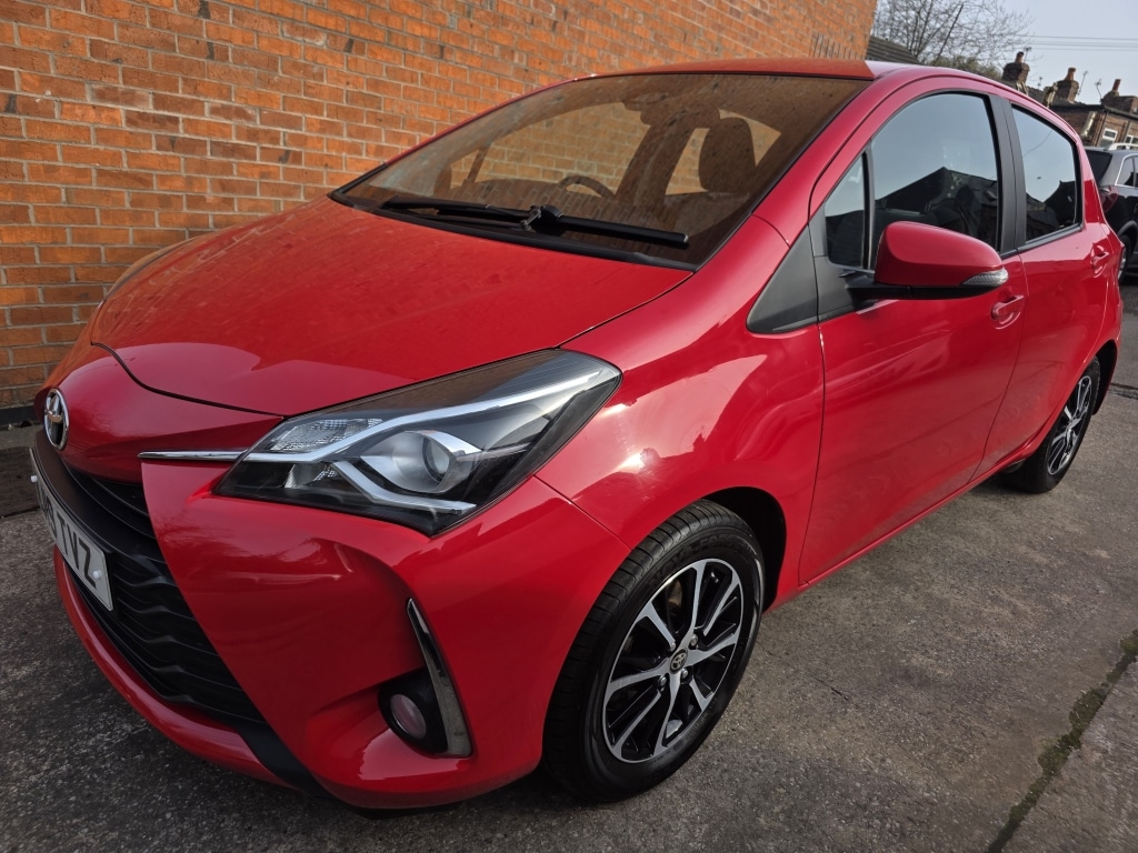 Used Toyota Yaris 2019 for sale - 77968939: Photo 2