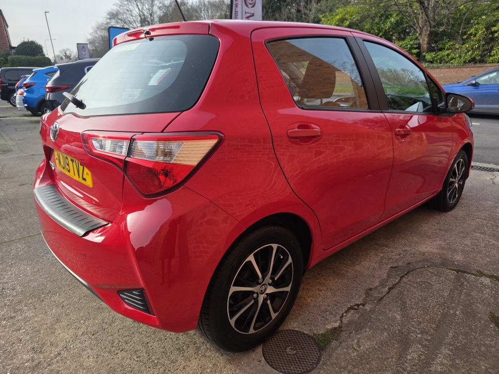 Used Toyota Yaris 2019 for sale - 77968939: Photo 3