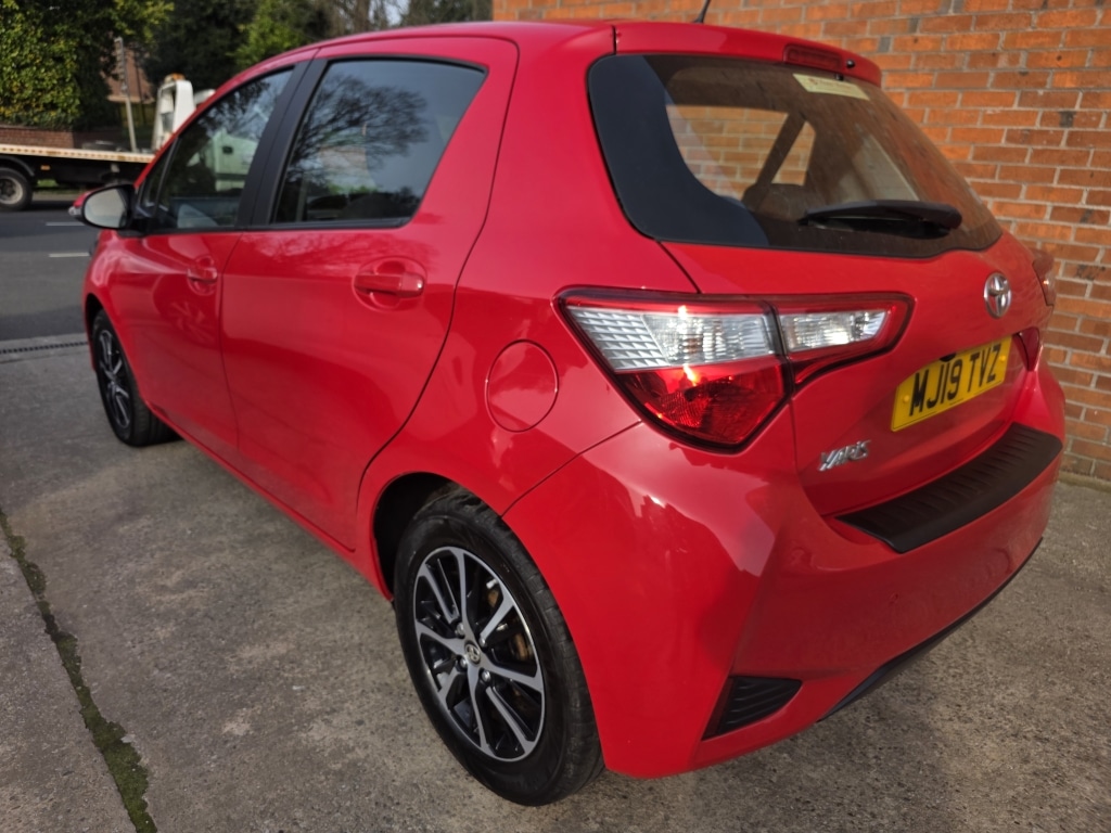 Used Toyota Yaris 2019 for sale - 77968939: Photo 4