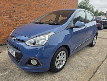 Used Hyundai i10 2015 for sale - 79223165: Photo