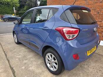 Used Hyundai i10 2015 for sale - 79223165: Photo