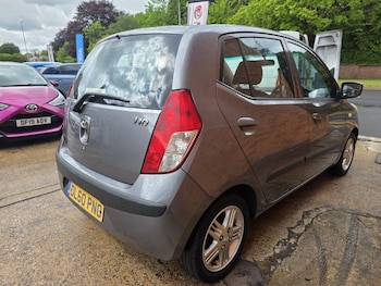 Used Hyundai i10 2011 for sale - 78571855: Photo
