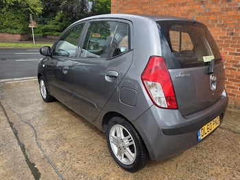 Used Hyundai i10 2011 for sale - 78571855: Photo