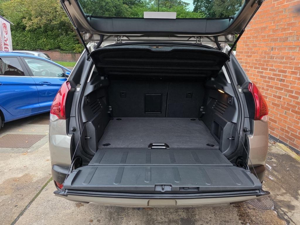 Used Peugeot 3008 2016 for sale - 76305765: Photo 10