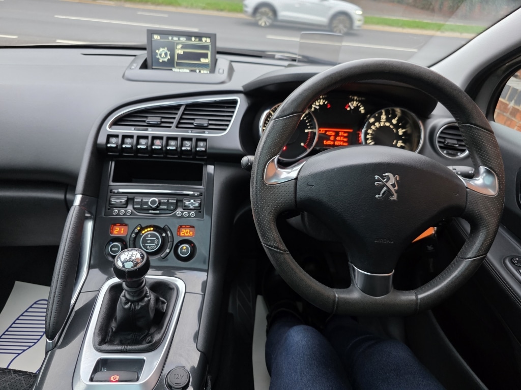 Used Peugeot 3008 2016 for sale - 76305765: Photo 11