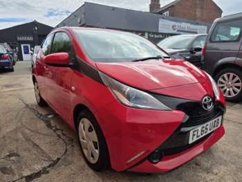 2015 (65) - 1.0 VVT-i X-Play 5dr x-shift