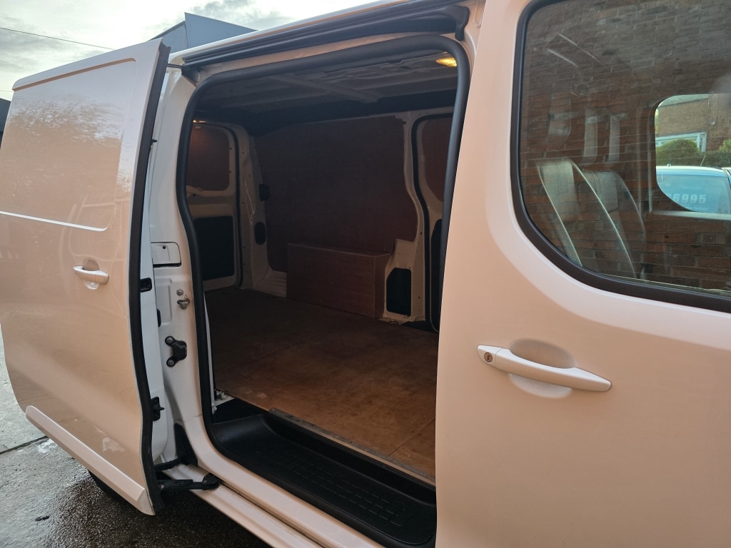 Used Vauxhall Vivaro 2021 for sale - 76483179: Photo 8