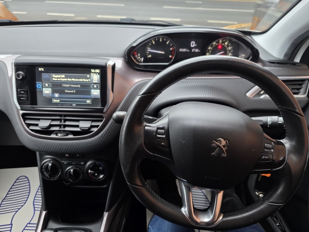 Used Peugeot 2008 2014 for sale - 77034719: Photo 11