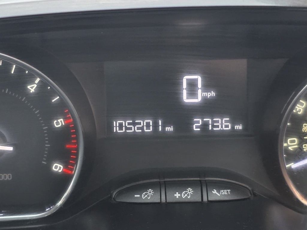 Used Peugeot 2008 2014 for sale - 77034719: Photo 12