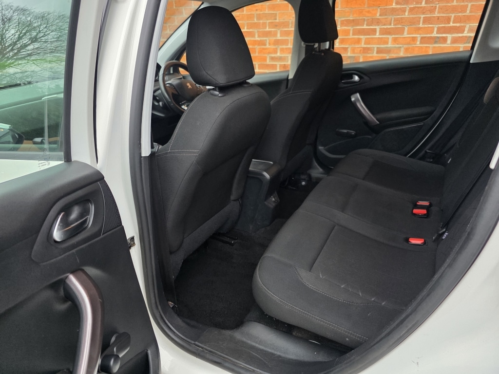 Used Peugeot 2008 2014 for sale - 77034719: Photo 9