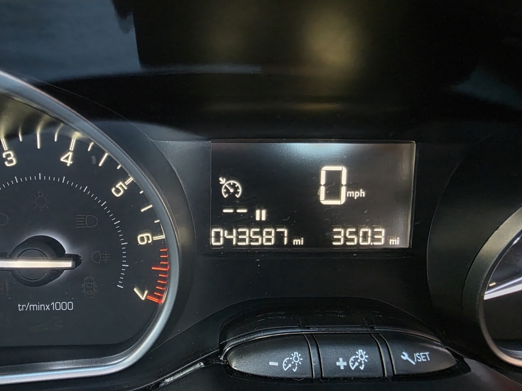 Used Peugeot 208 2018 for sale - 77228408: Photo 13