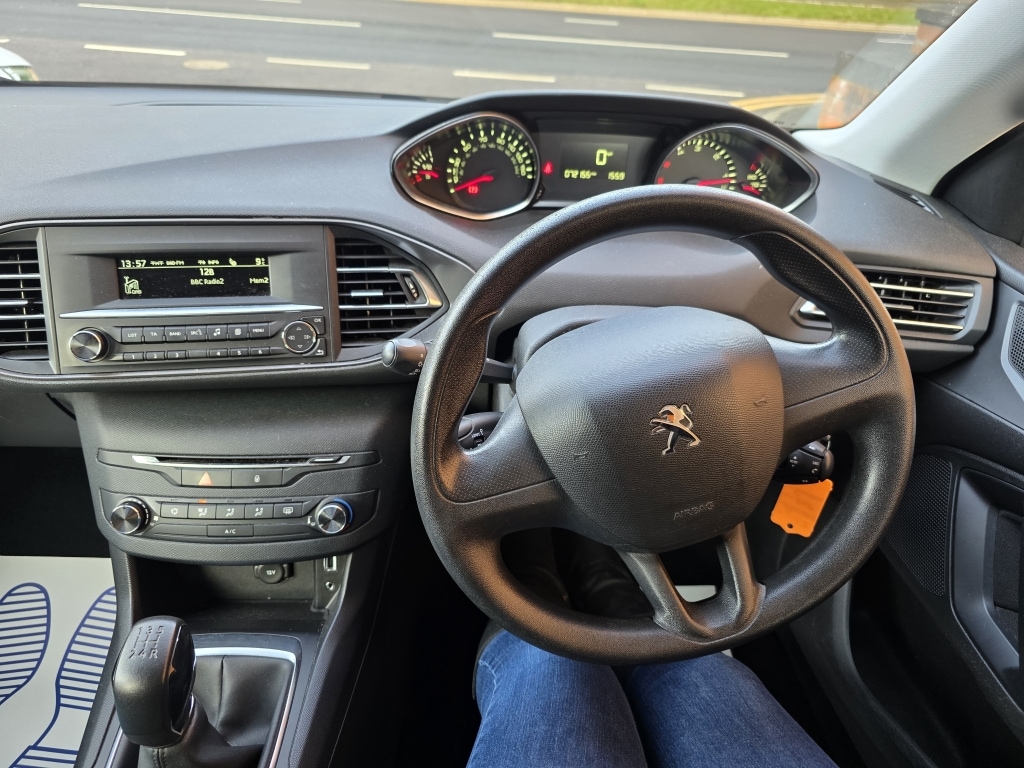 Used Peugeot 308 2017 for sale - 77264688: Photo 10