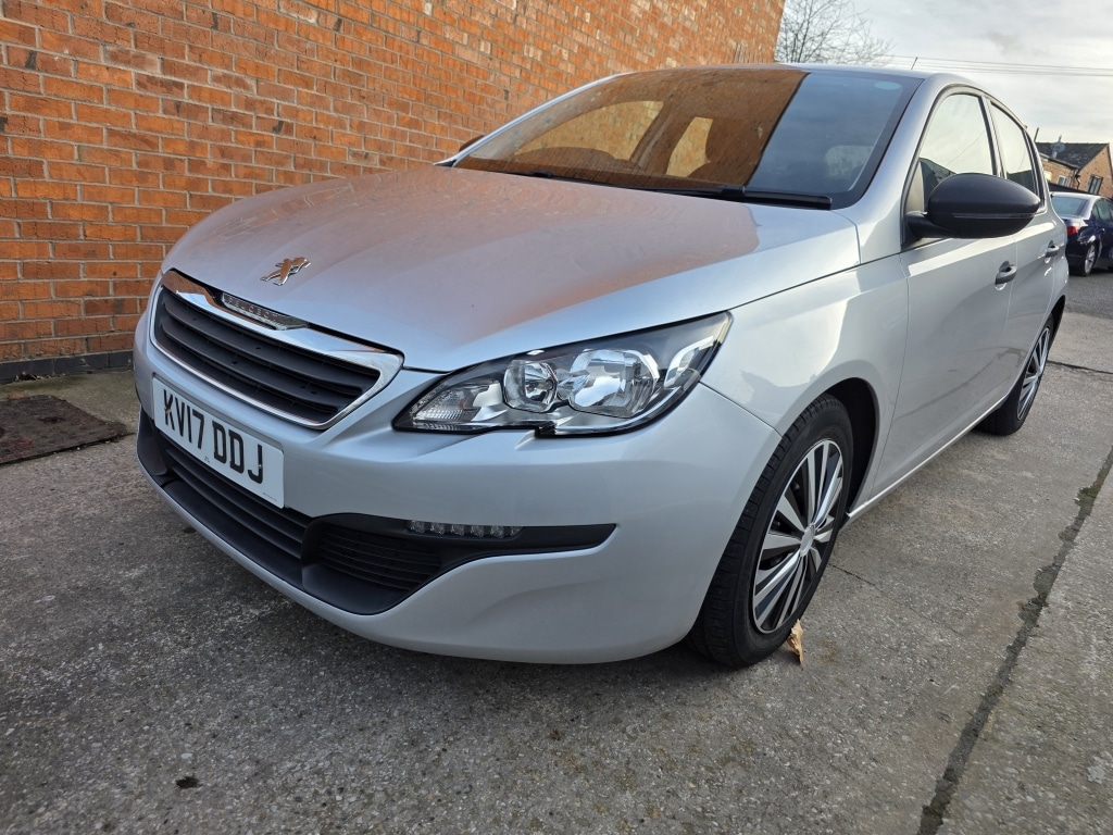 Used Peugeot 308 2017 for sale - 77264688: Photo 2