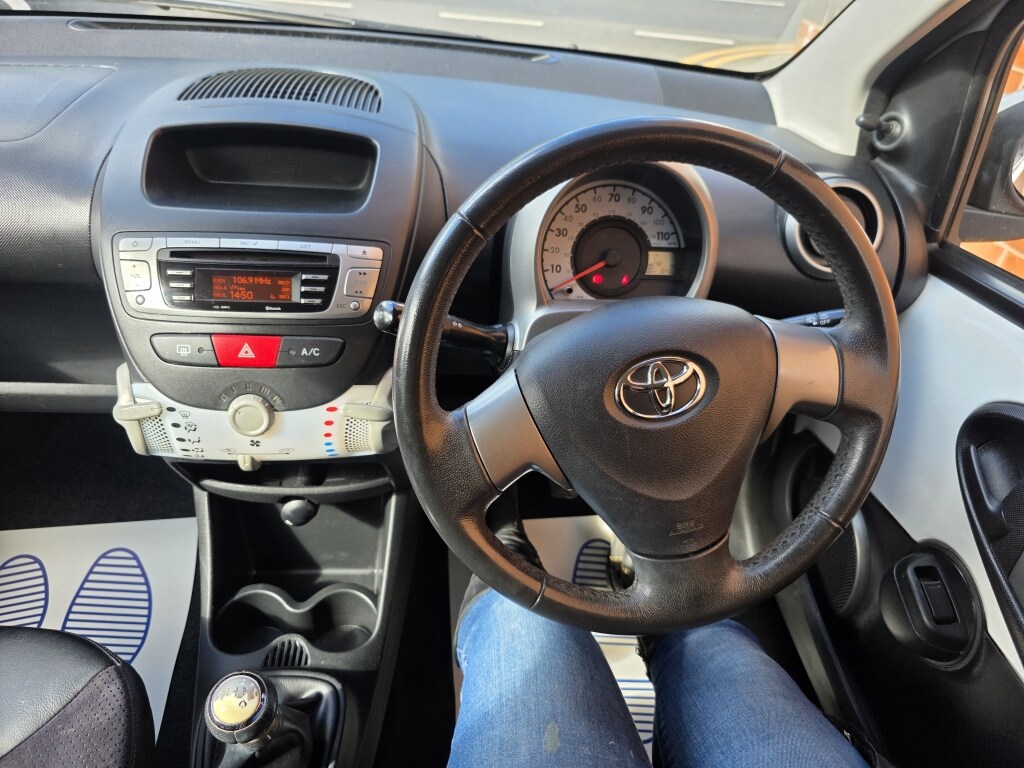 Used Toyota AYGO 2013 for sale - 78202306: Photo 10