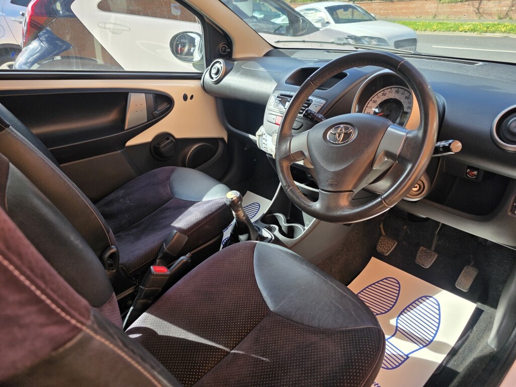 Used Toyota AYGO 2013 for sale - 78202306: Photo 7