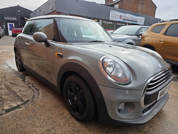 Used MINI Hatch 2018 for sale - 75913693: Photo