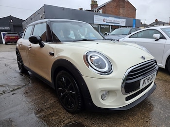 Used MINI Hatch 2019 for sale - 77518558: Photo