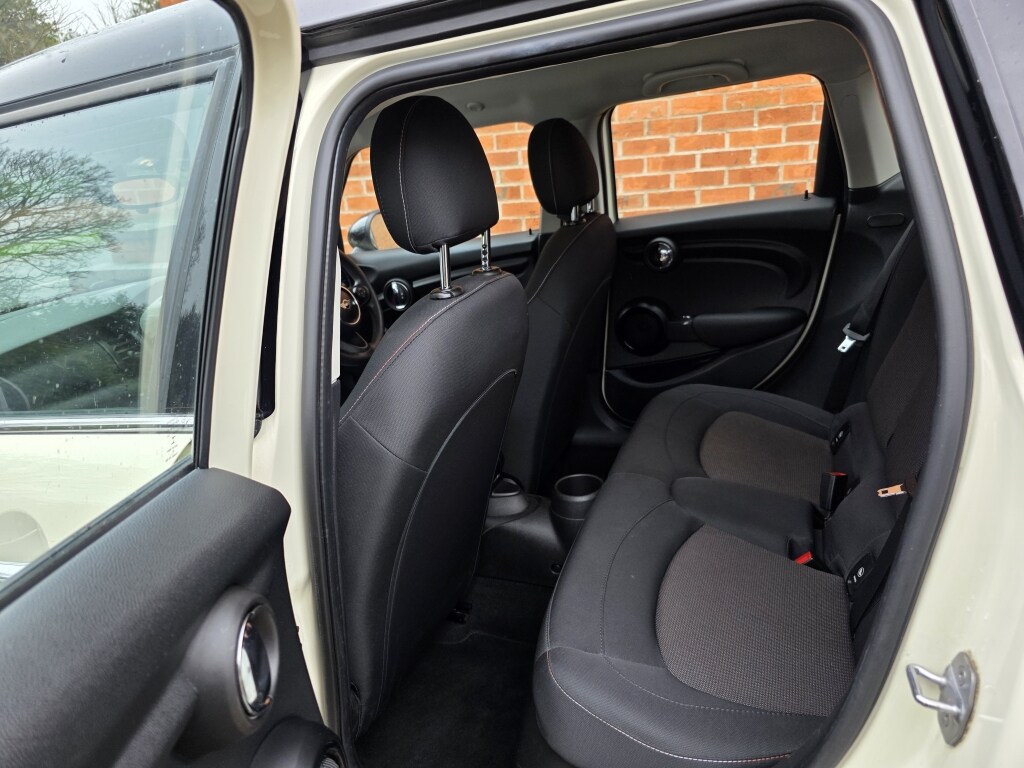 Used MINI Hatch 2019 for sale - 77518558: Photo 8