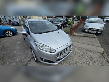 Used Ford Fiesta 2014 for sale - 79539297: Photo